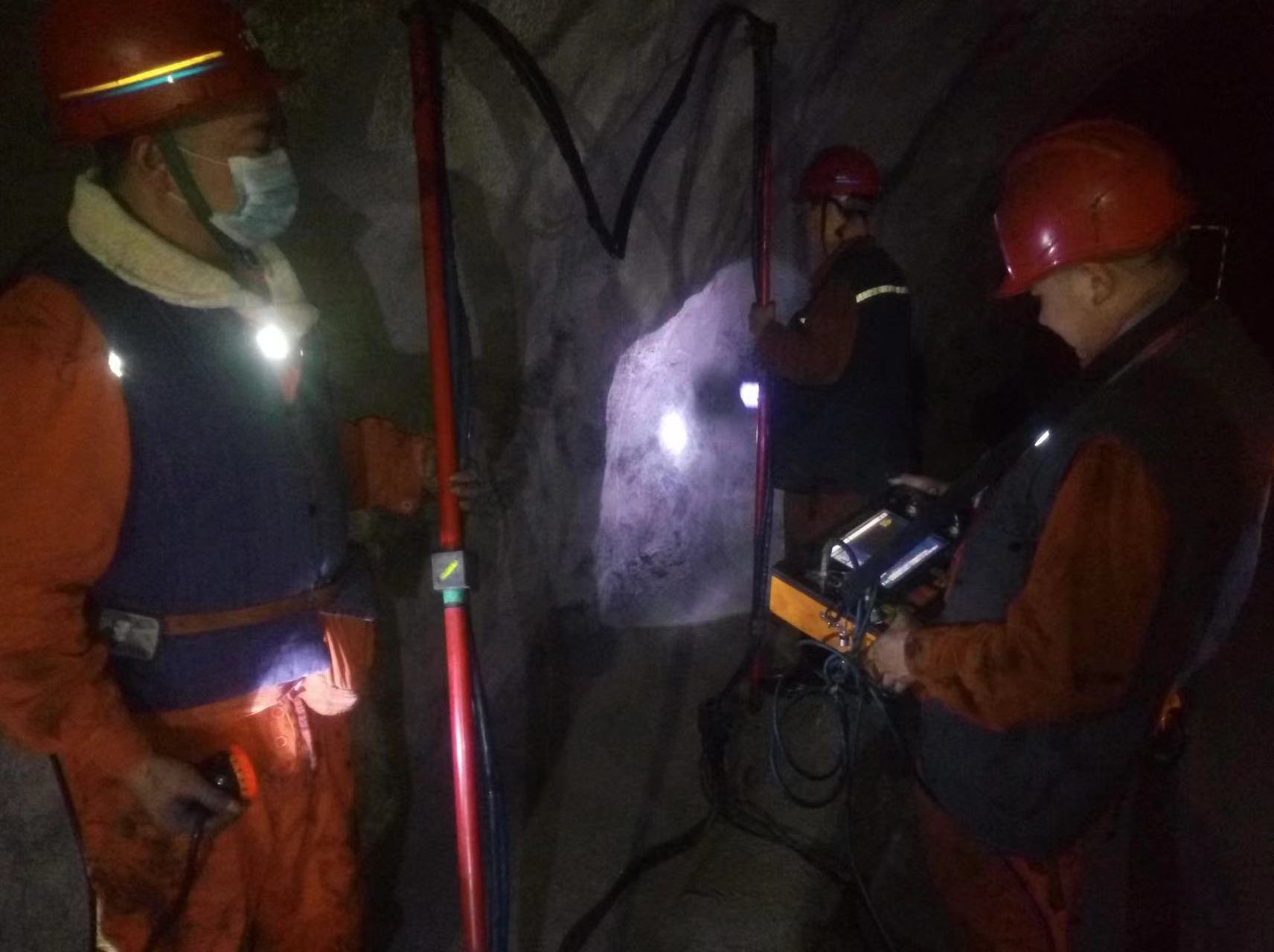 石屏一矿隐蔽致灾地质因素普查